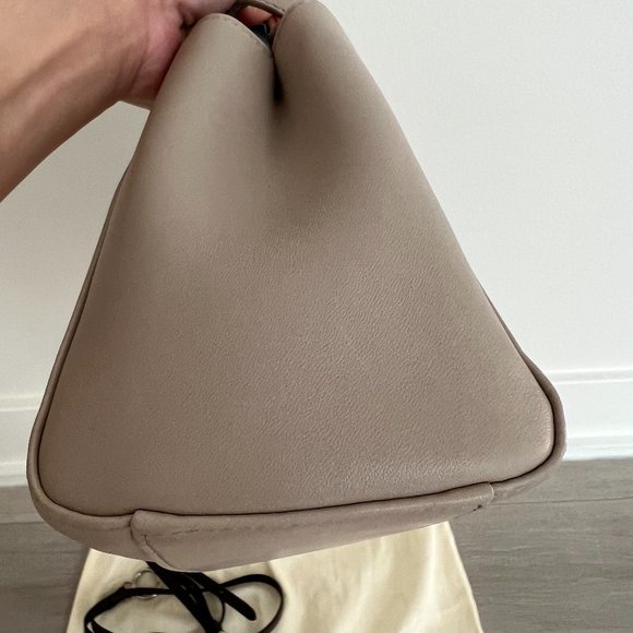 Brand New Fendi Mini Peekaboo bag - Picture 5 of 13